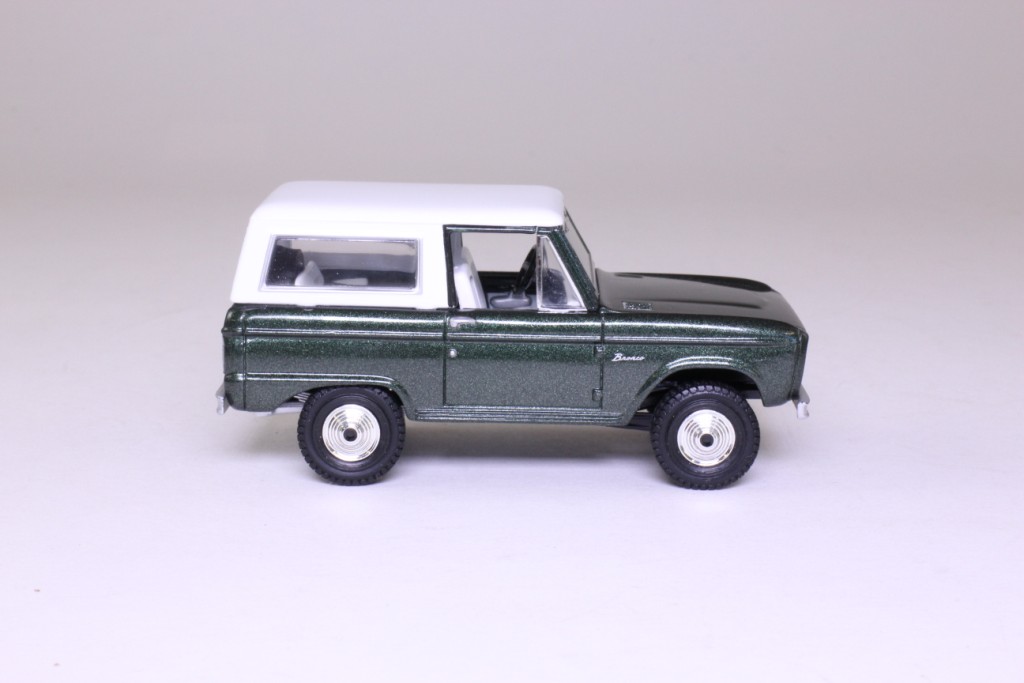 Matchbox Collectibles YYM35057; 1966 Ford Bronco